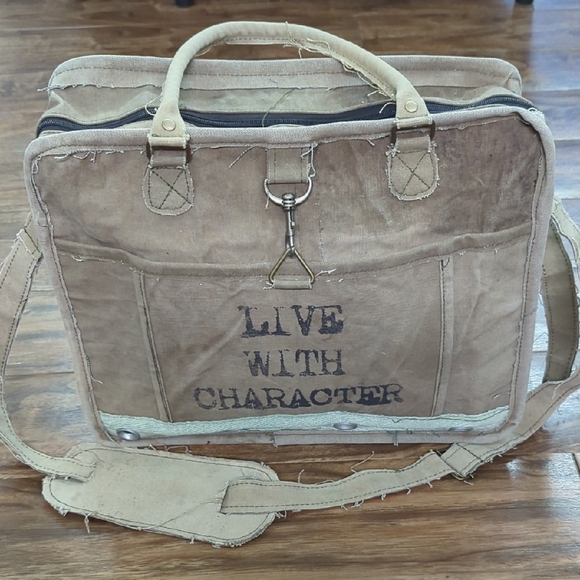 Vintage Addiction Handbags - Vintage Addiction Distressed Canvas Messenger Bag